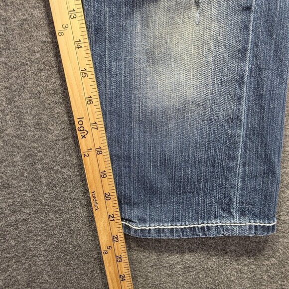 BKE Denim Culture Jeans Womens 30 Blue Distressed Capri Cropped Ripped Faded - Picture 8 of 10